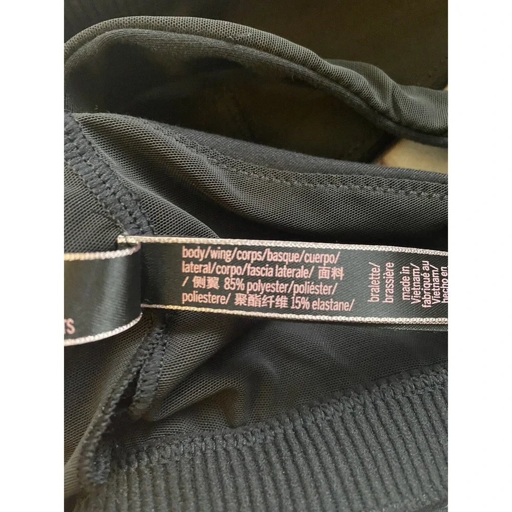 Victorias Secret Sports Bra Size L Black Criss Cross Back‎ Straps V Logo